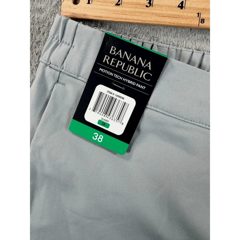 Banana Republic Motion Tech Hybrid Pants Mens 38x30 Gray Polyester Stretch NWT